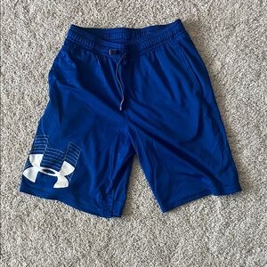 Under Armour Heatgear boy’s Blue Athletic Shorts - youth large